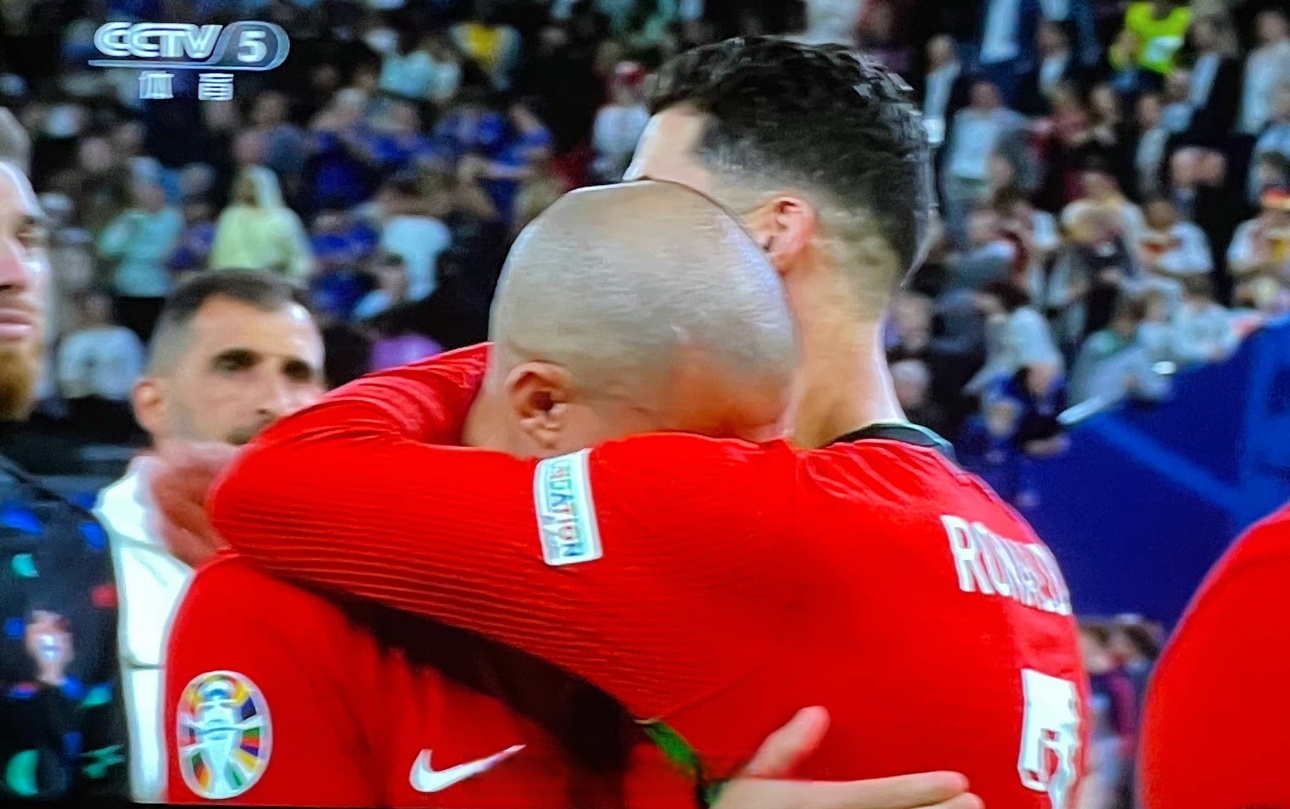 开云体育APP下载-波尔图绝杀利物浦，C罗扑点救主德甲