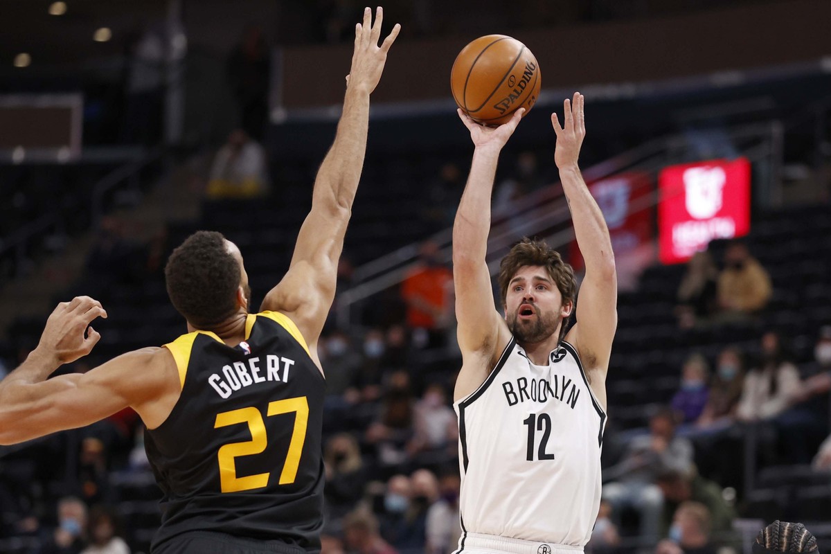 太阳惨败篮网,拜伦斯分独享胜利 太阳惨败篮网,拜伦斯分独享胜利